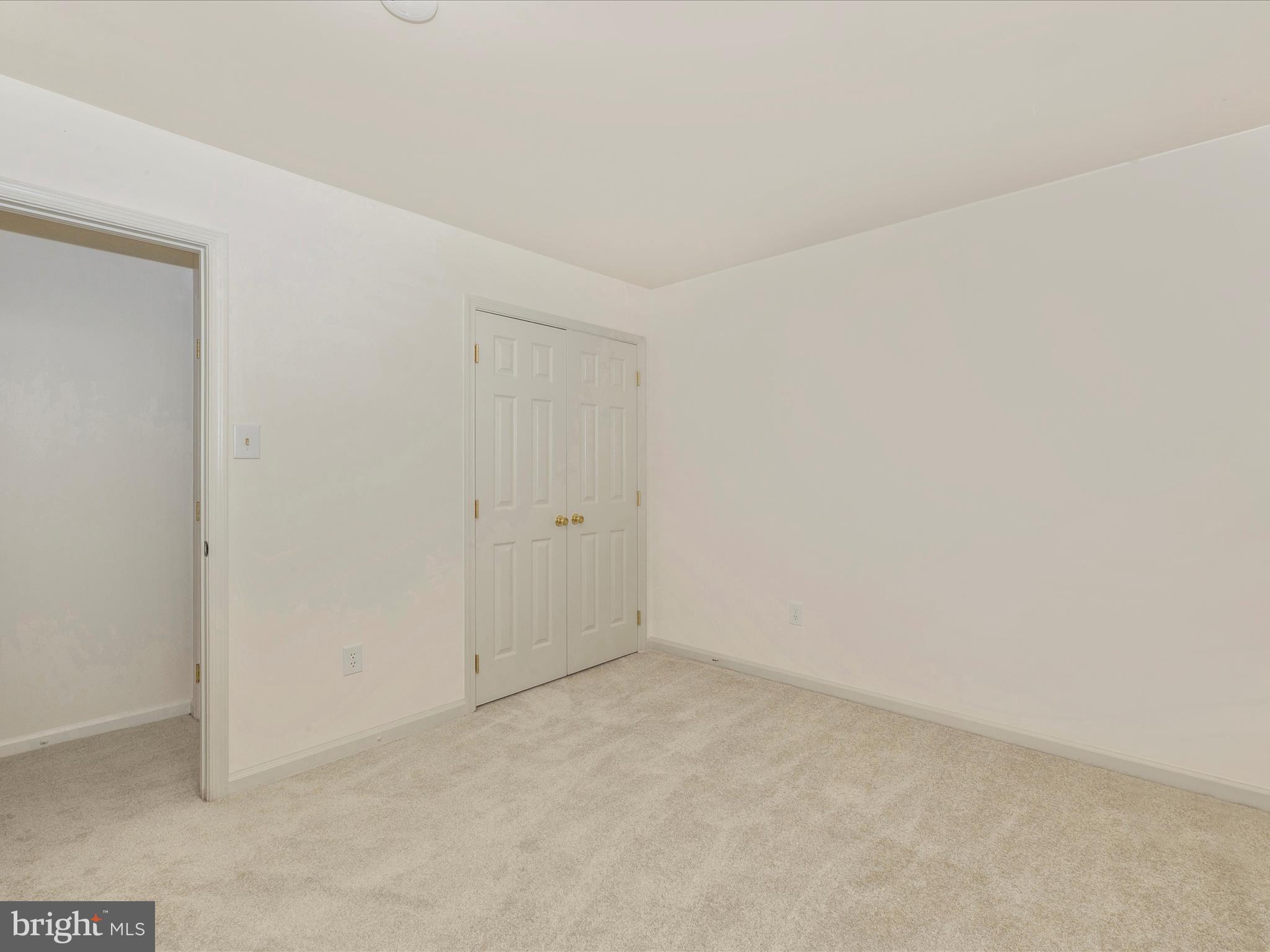 10780 Forest Edge Cir