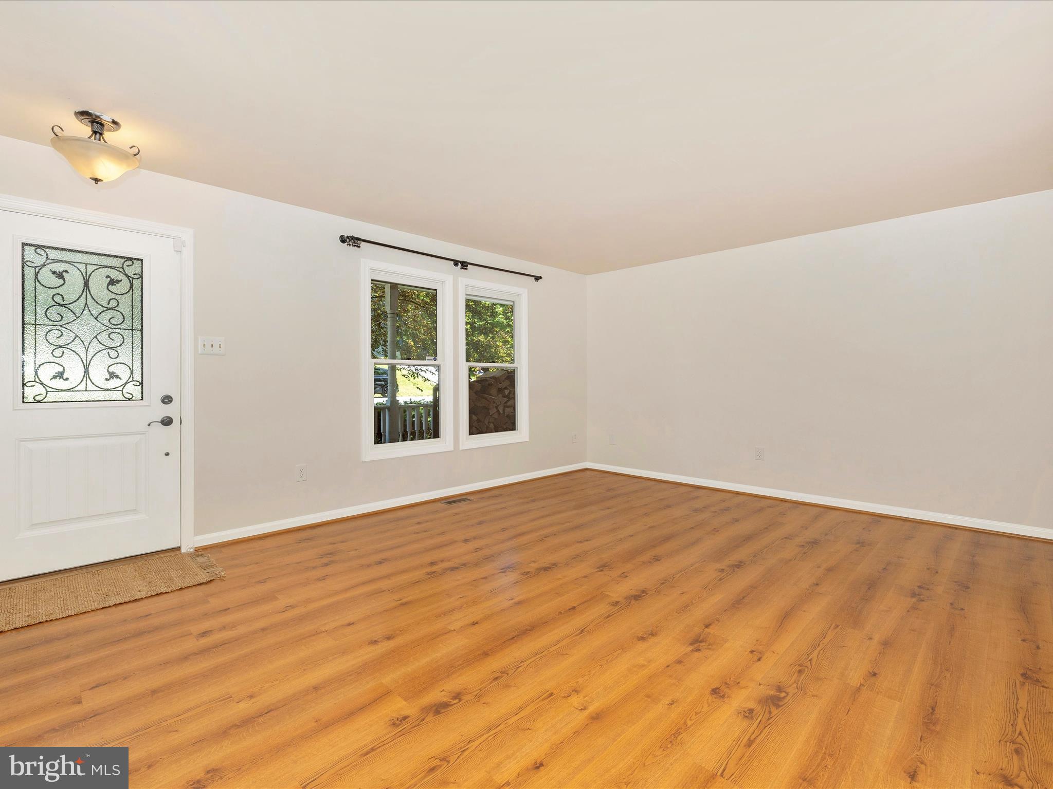 10780 Forest Edge Cir