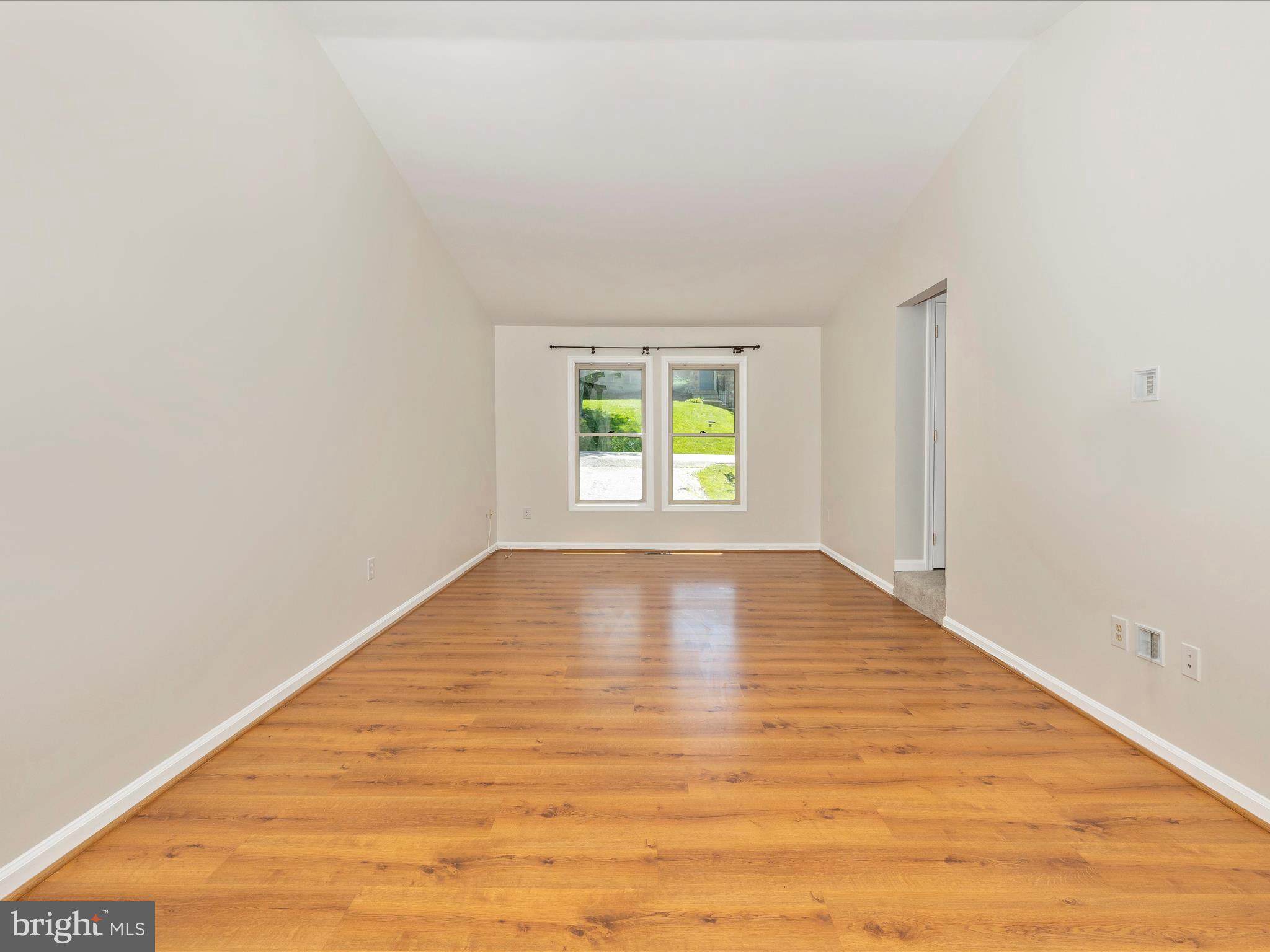 10780 Forest Edge Cir