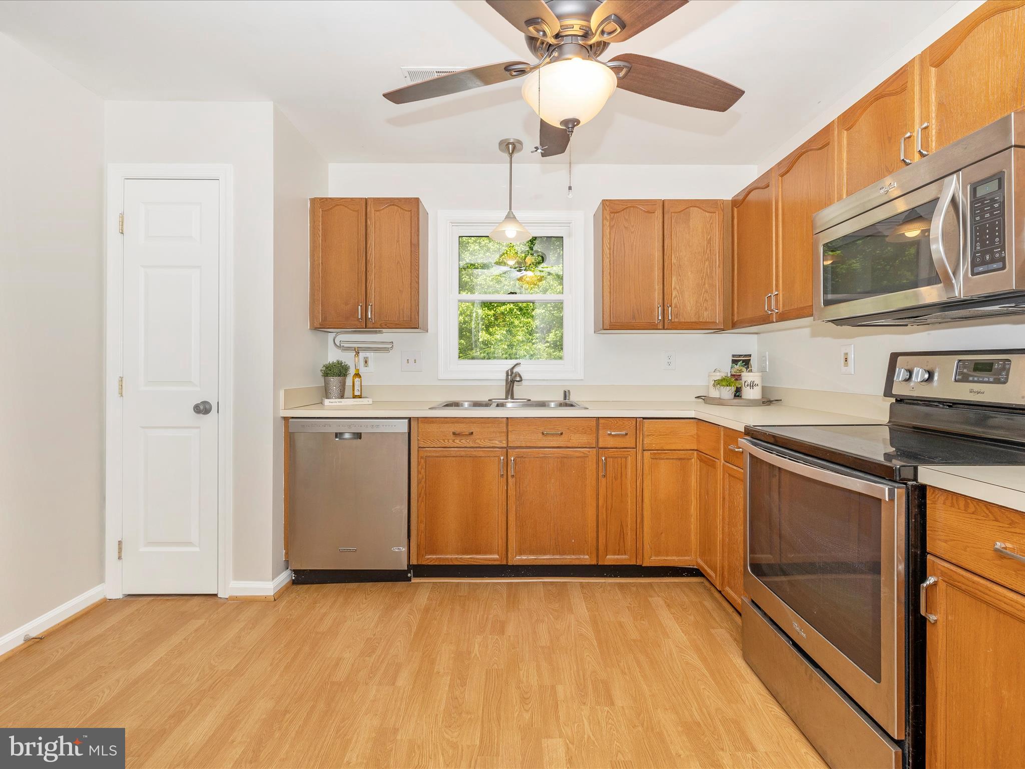 10780 Forest Edge Cir