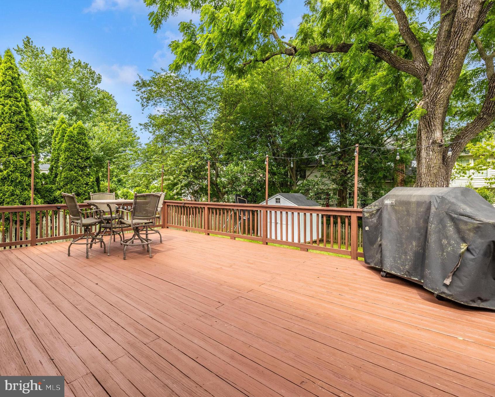 5311 Kingsbrook Dr