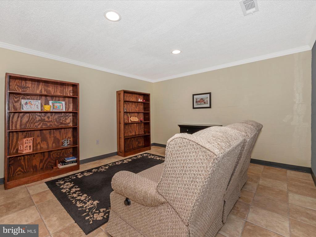 7904 W Brookridge Dr