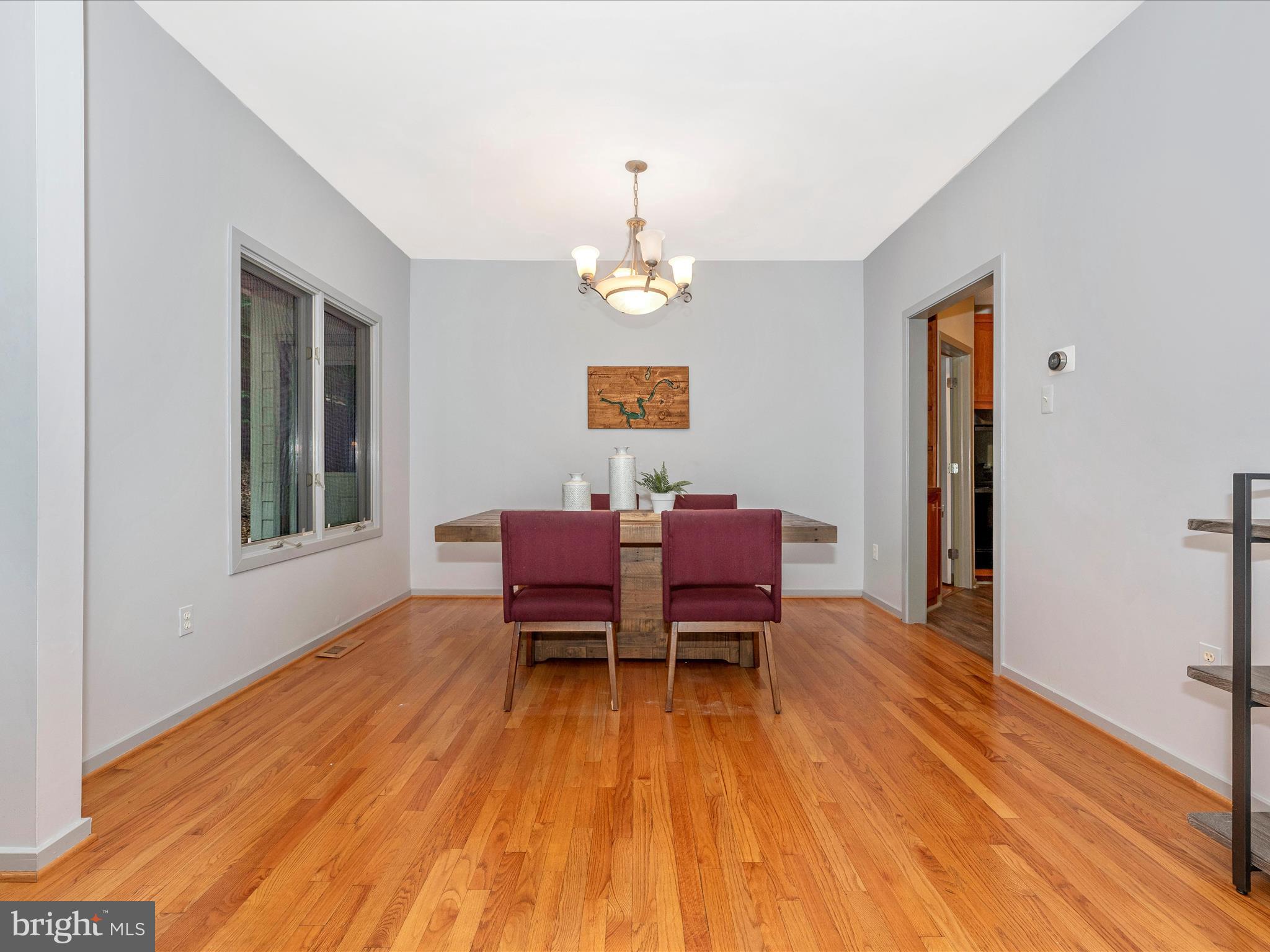 9715 Woodlake Pl