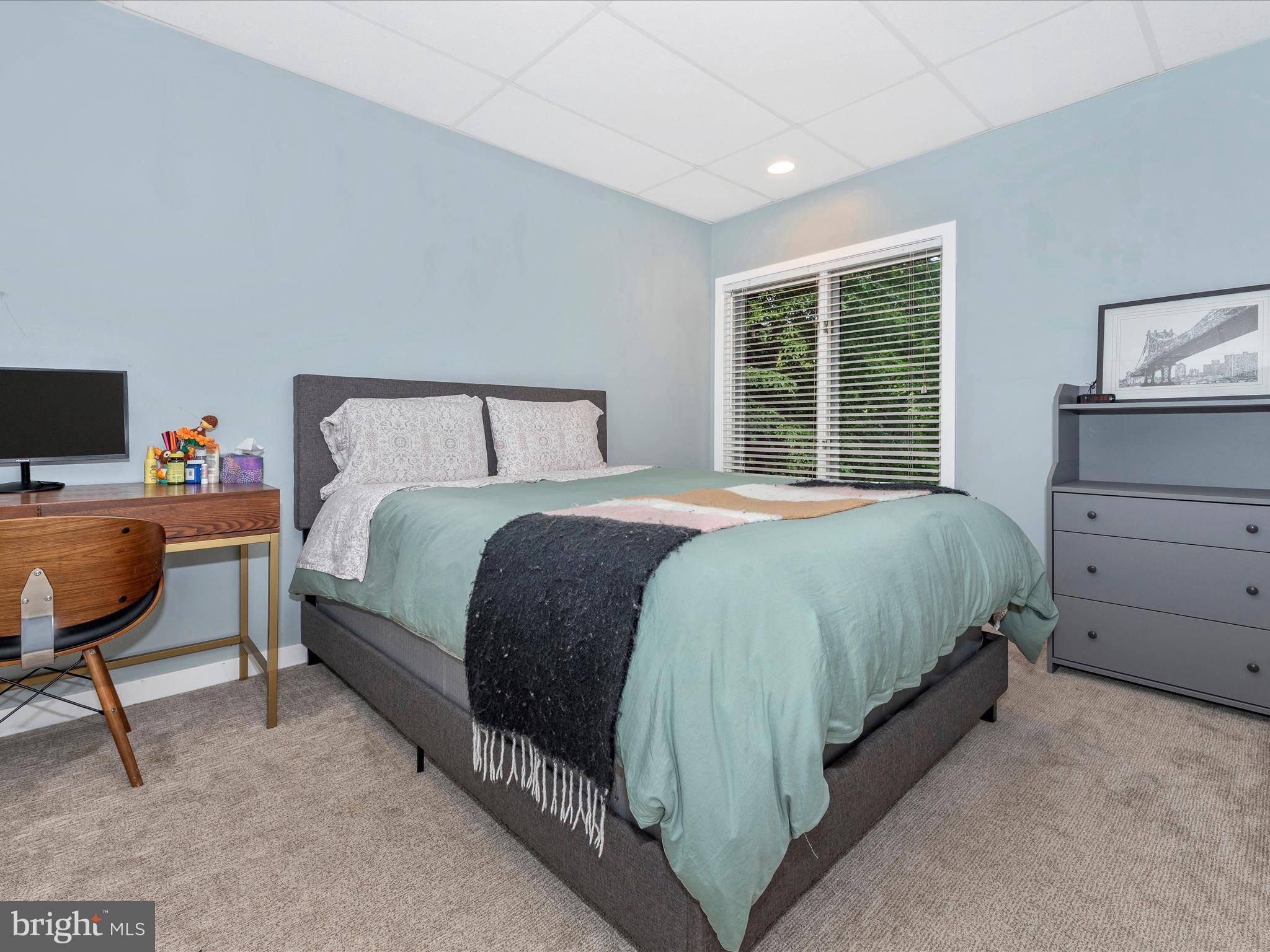 9715 Woodlake Pl