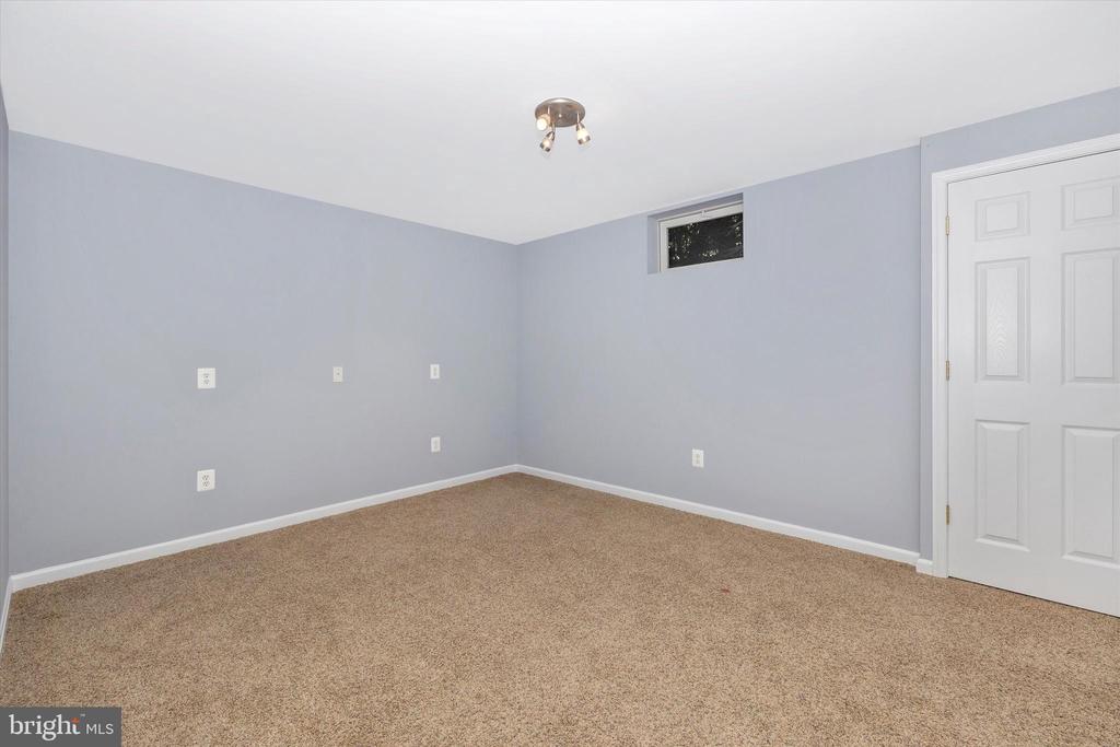 6732 Brandt Ct