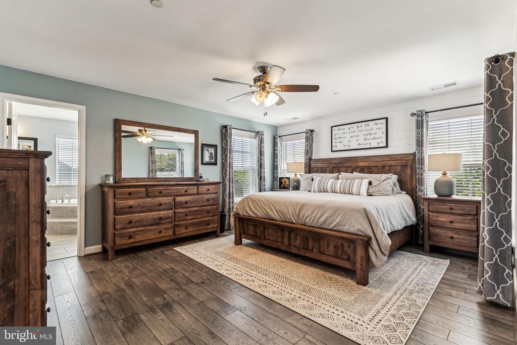 7277 Hattery Farm Ct