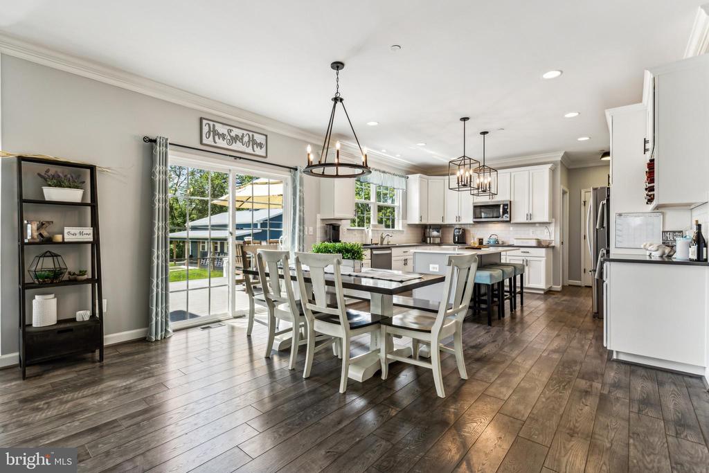 7277 Hattery Farm Ct