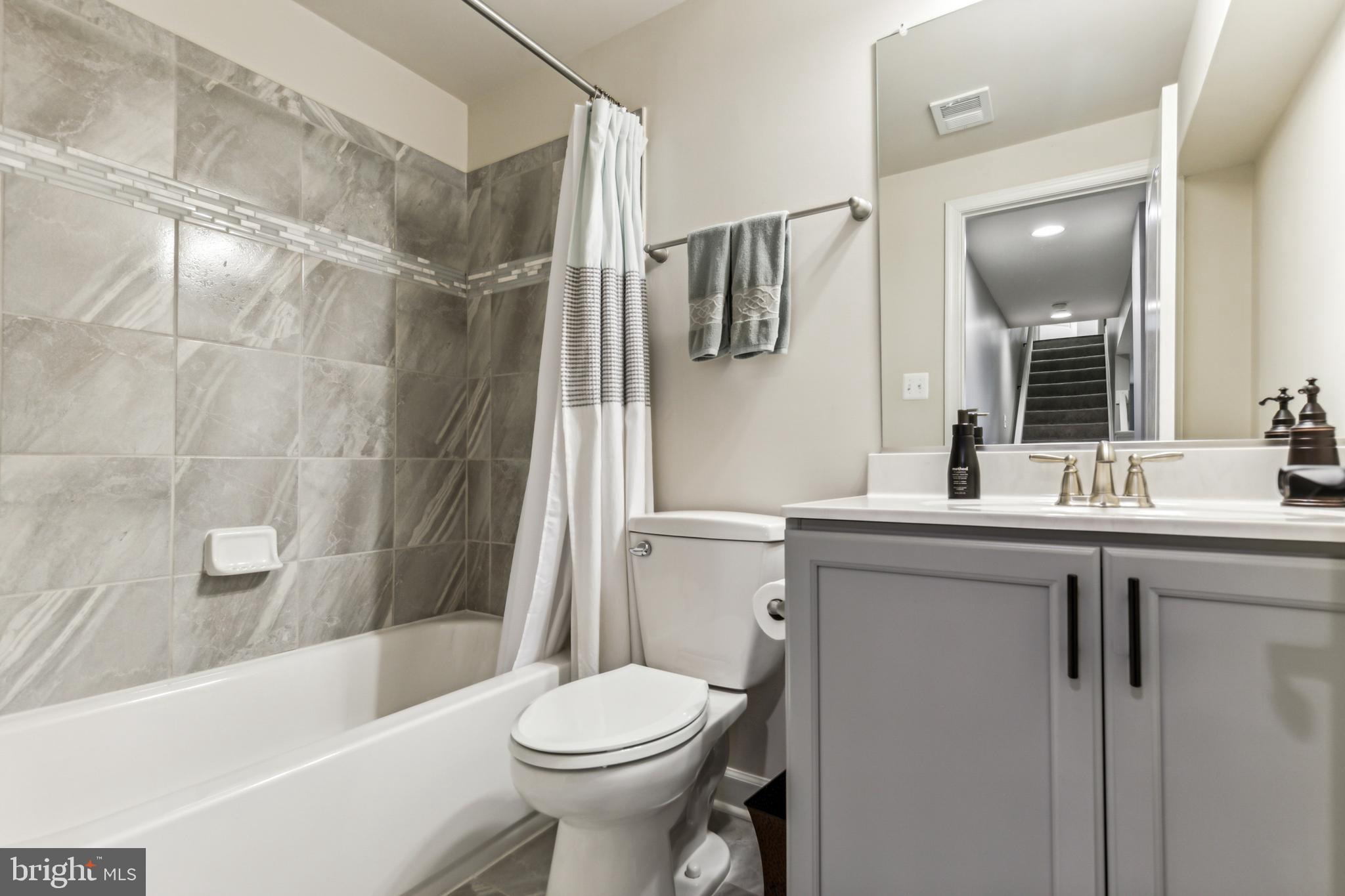 7277 Hattery Farm Ct