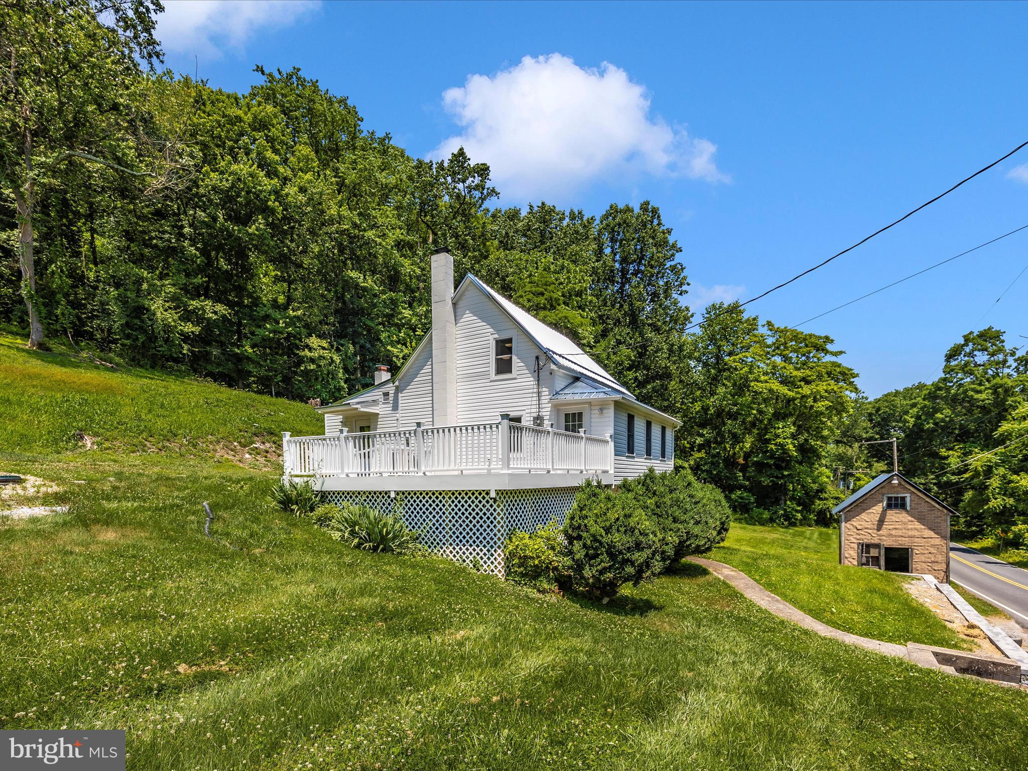 6824 MOUNTAIN CHURCH RD