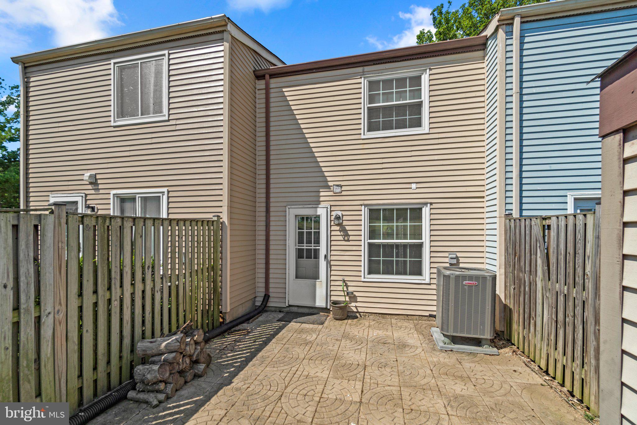 5803 Drawbridge Ct