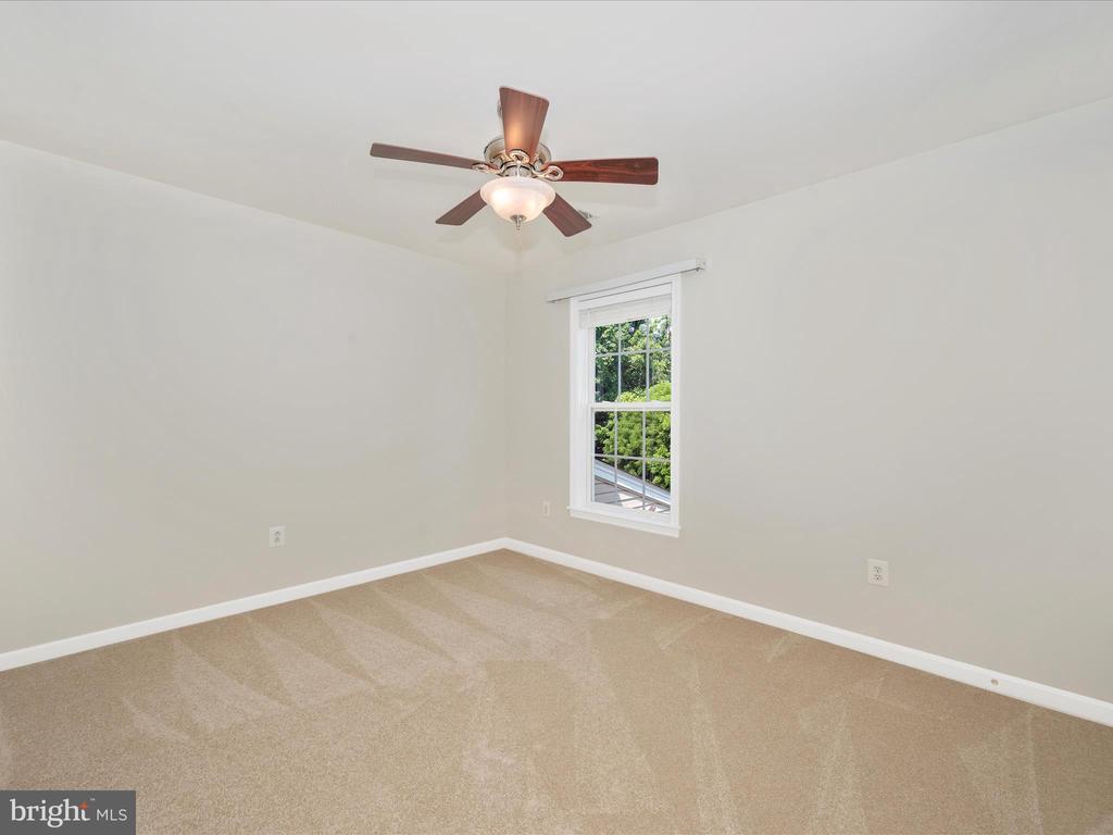 229 Galyn Dr