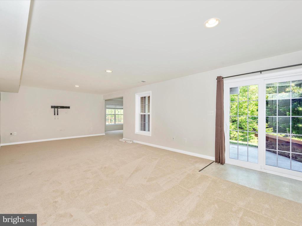 229 Galyn Dr