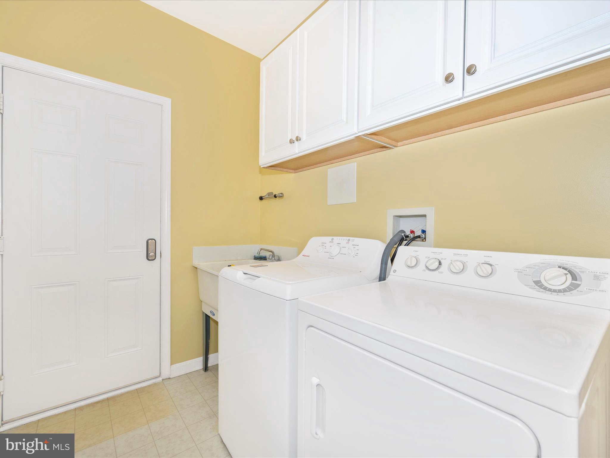 229 Galyn Dr