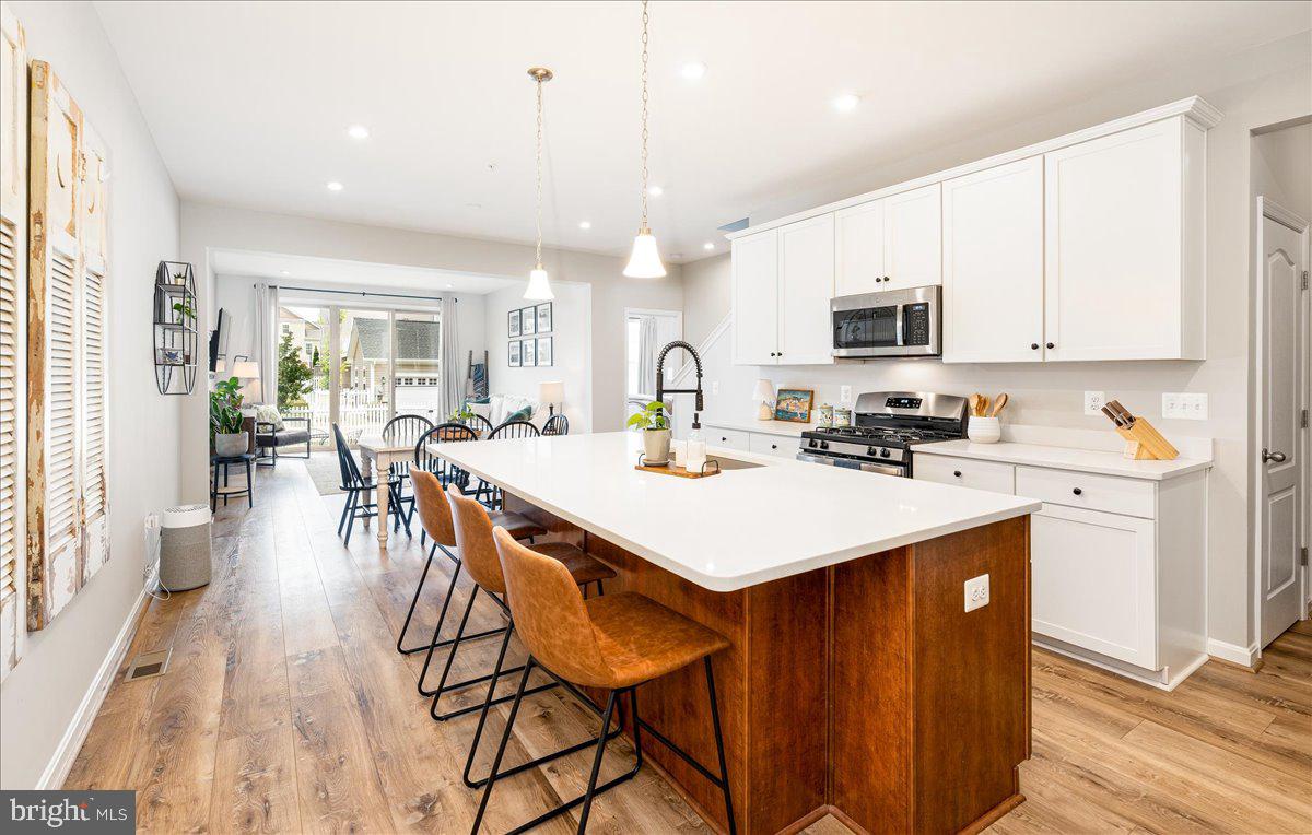 1203 Pennington Dr