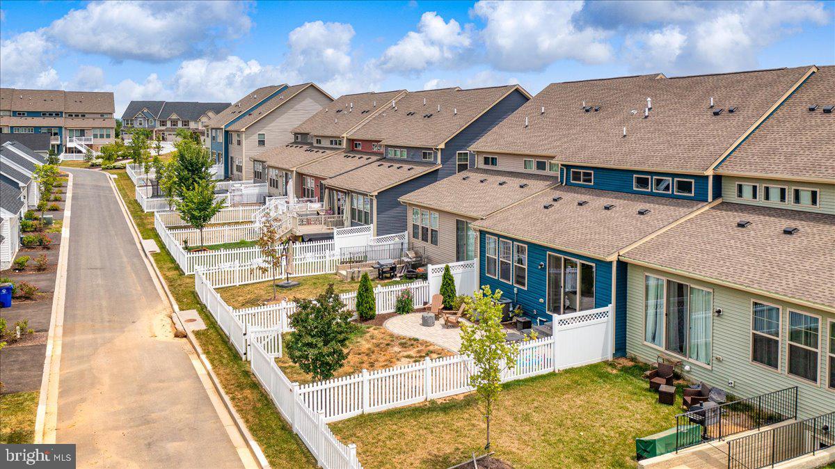 1203 Pennington Dr