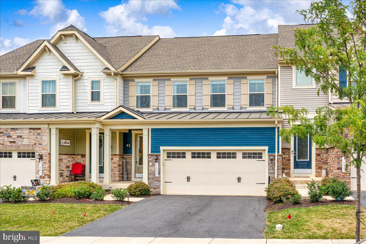 1203 Pennington Dr