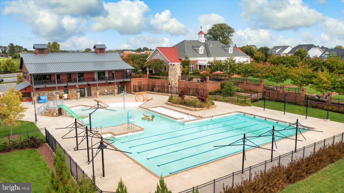 1203 Pennington Dr