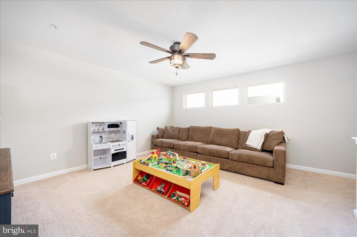 1203 Pennington Dr