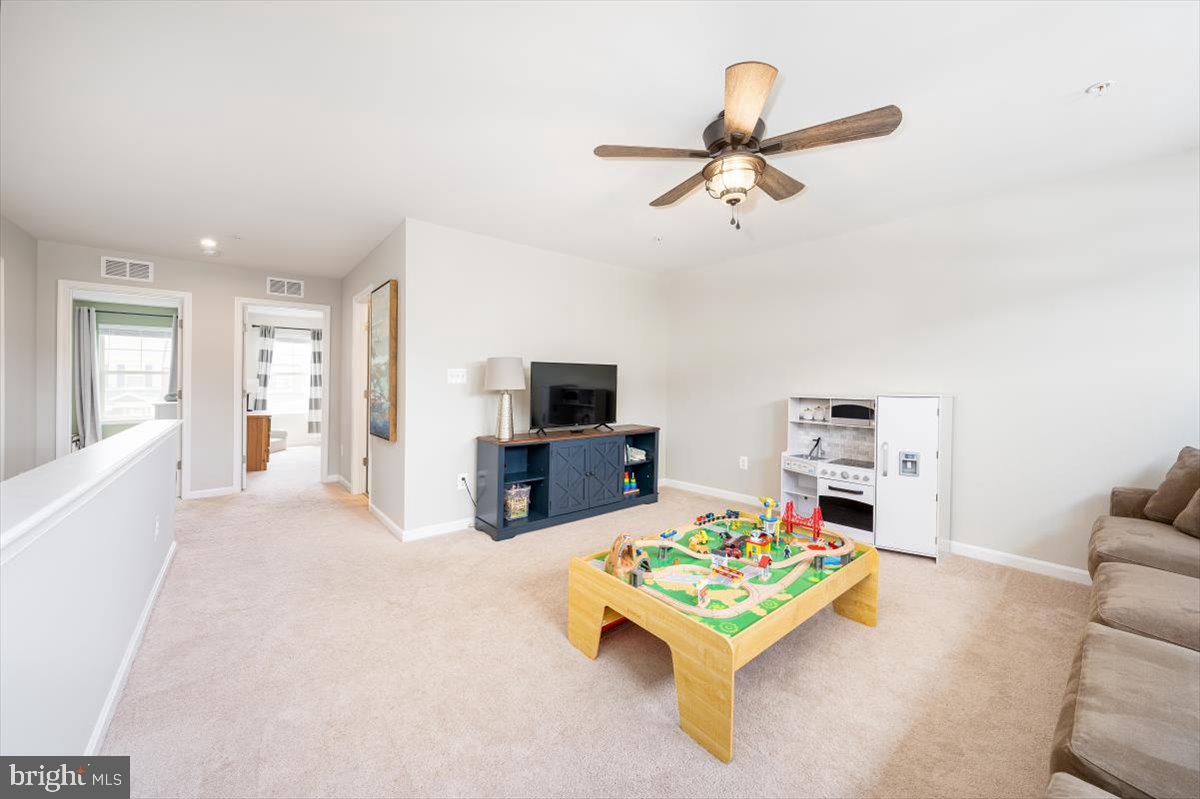 1203 Pennington Dr