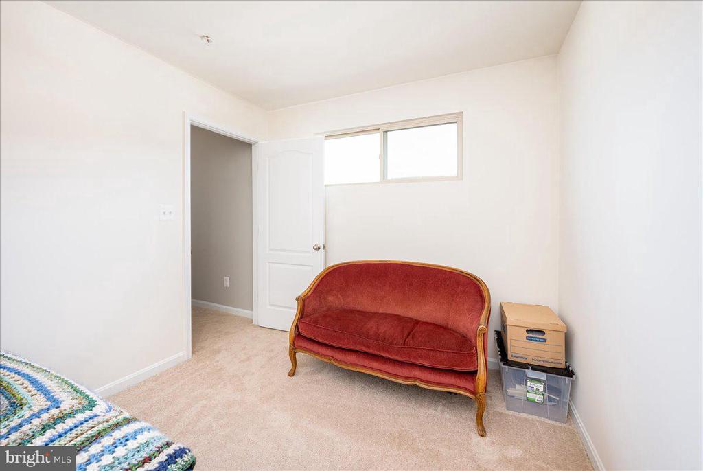1203 Pennington Dr