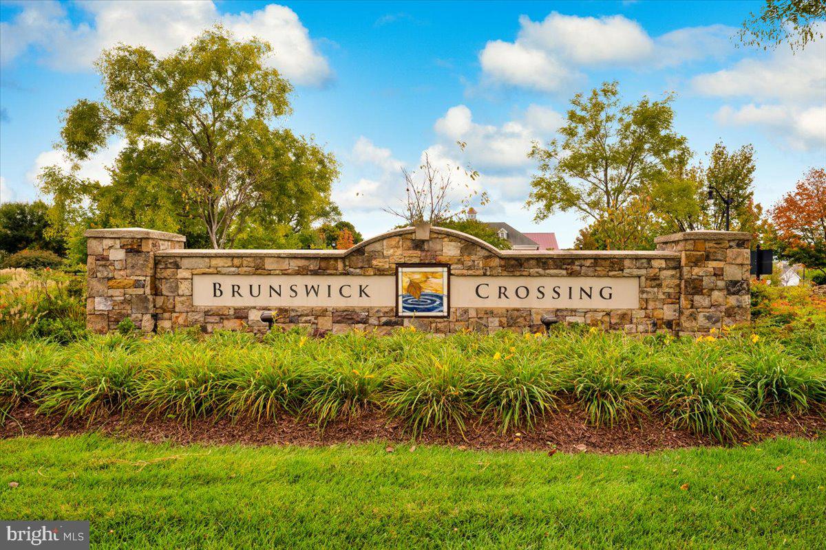 1203 Pennington Dr