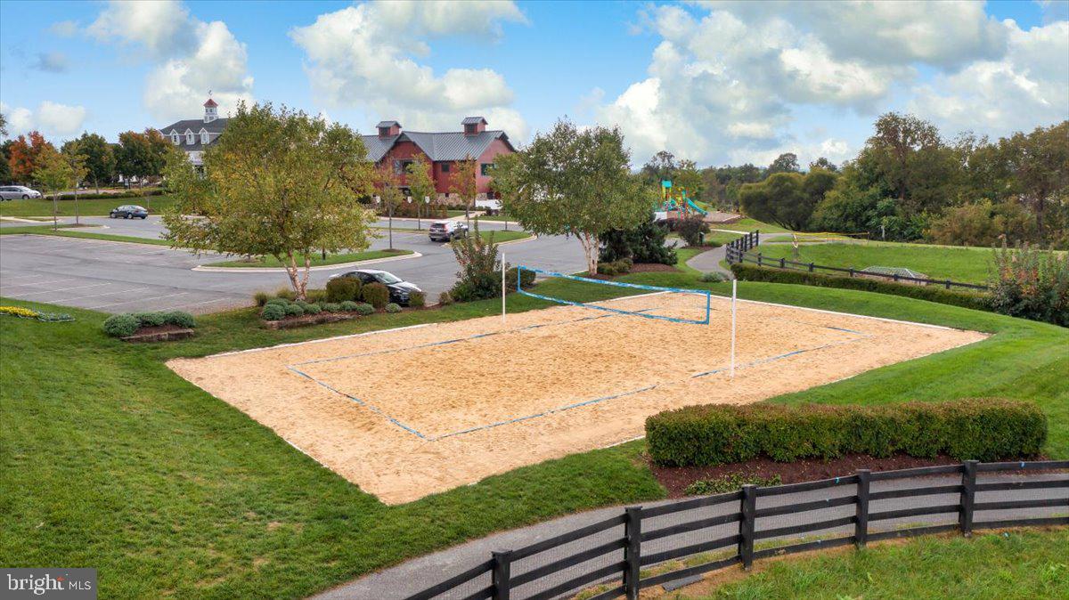 1203 Pennington Dr