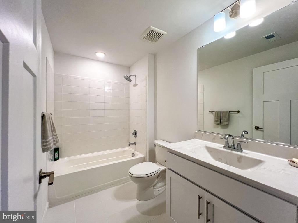 1106 Furgeson Ln