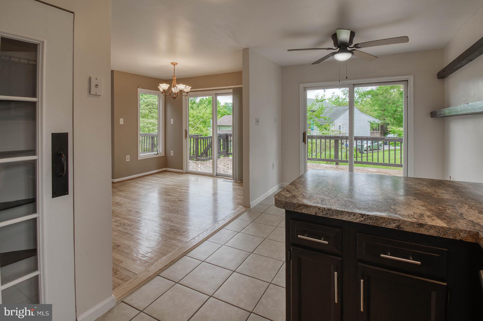 10391 MEADOWLAKE CIR