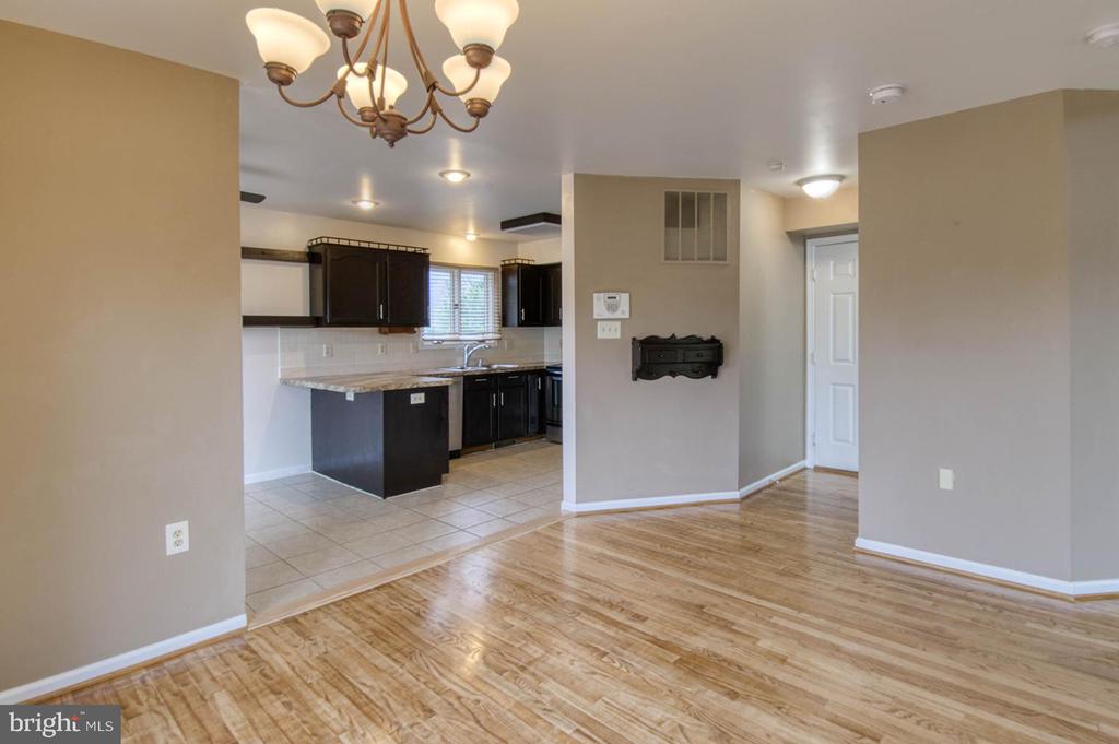 10391 MEADOWLAKE CIR