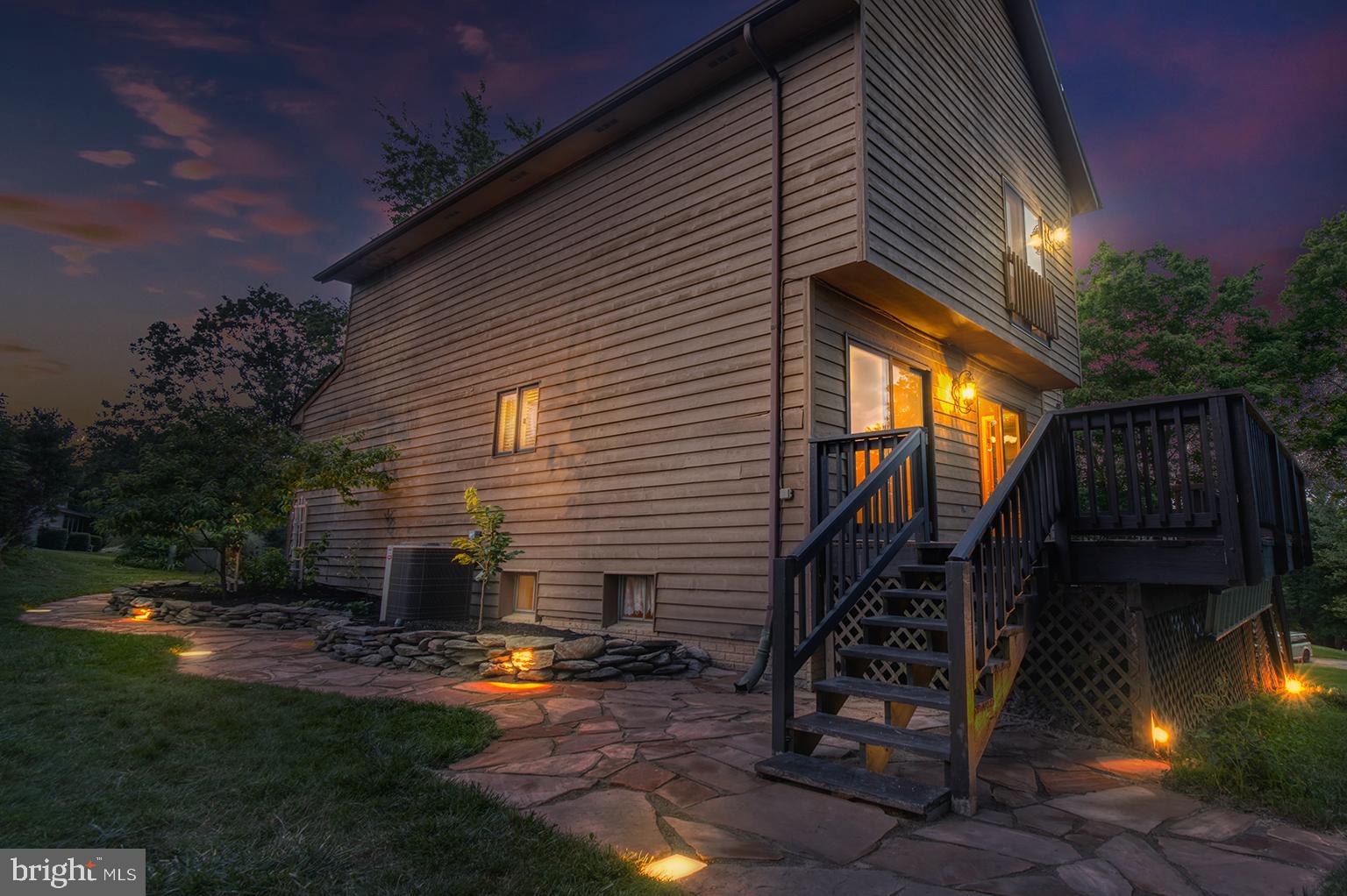 10391 MEADOWLAKE CIR