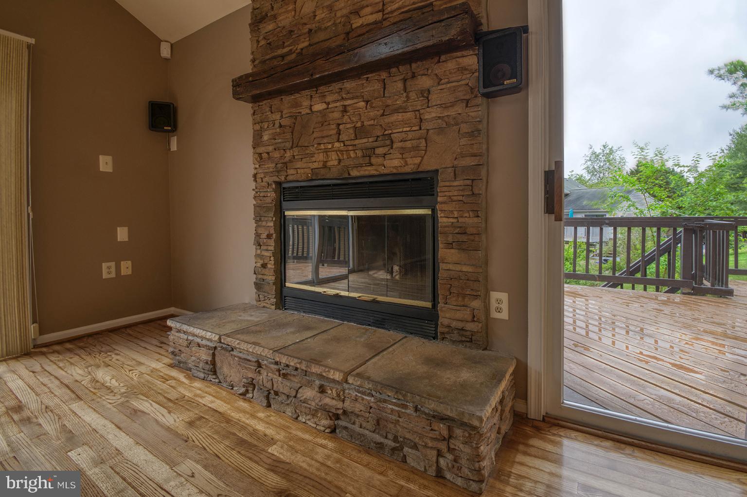 10391 MEADOWLAKE CIR