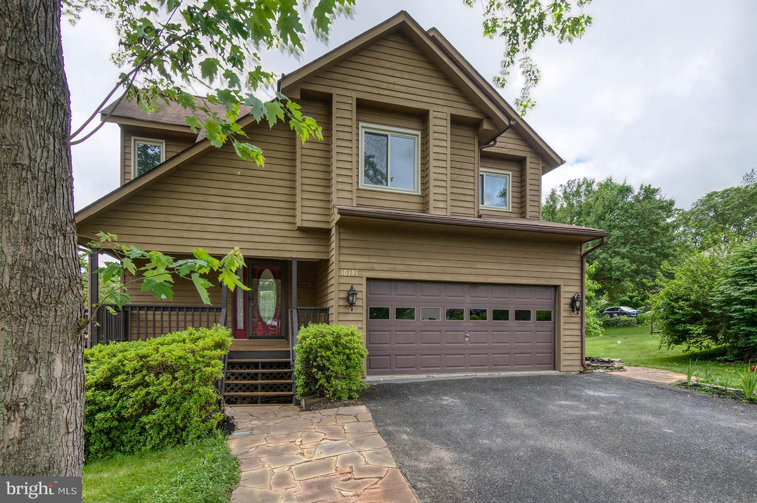 10391 MEADOWLAKE CIR