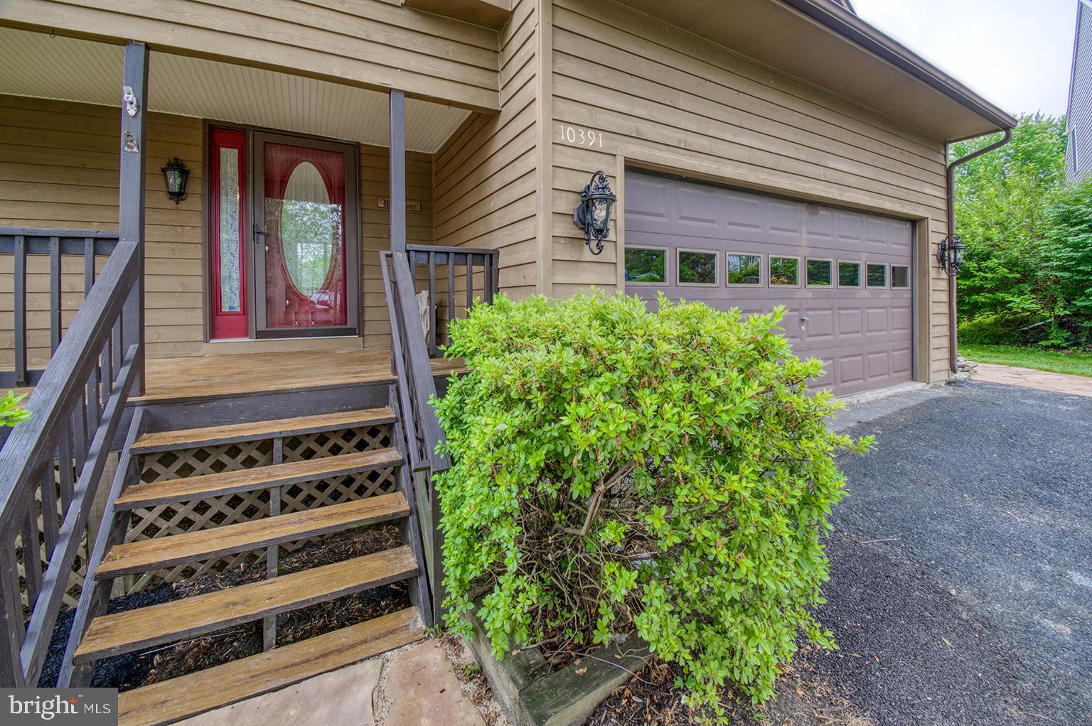 10391 MEADOWLAKE CIR