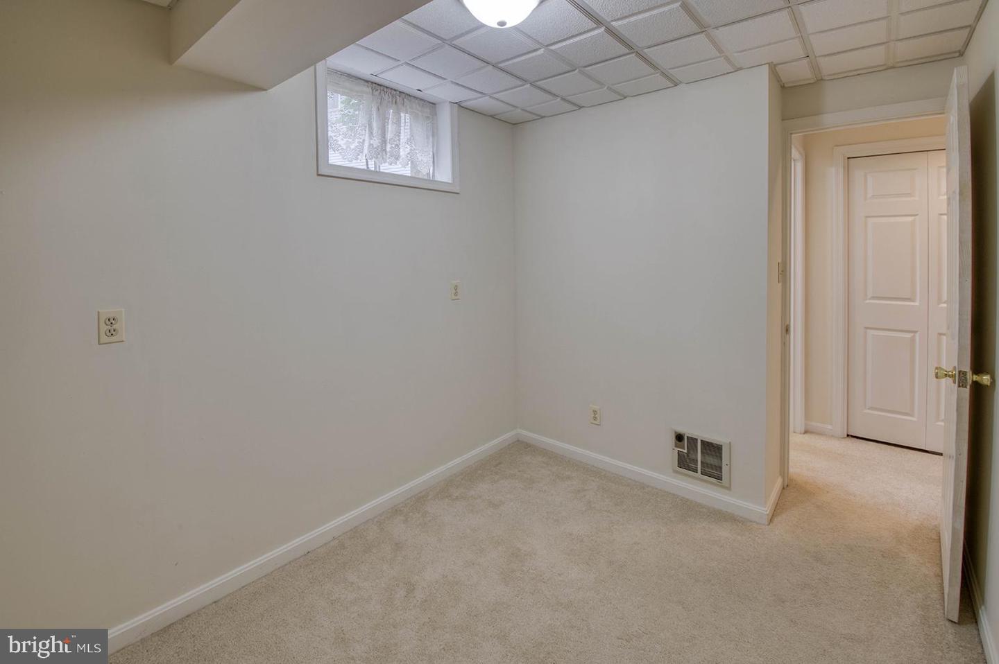 10391 MEADOWLAKE CIR