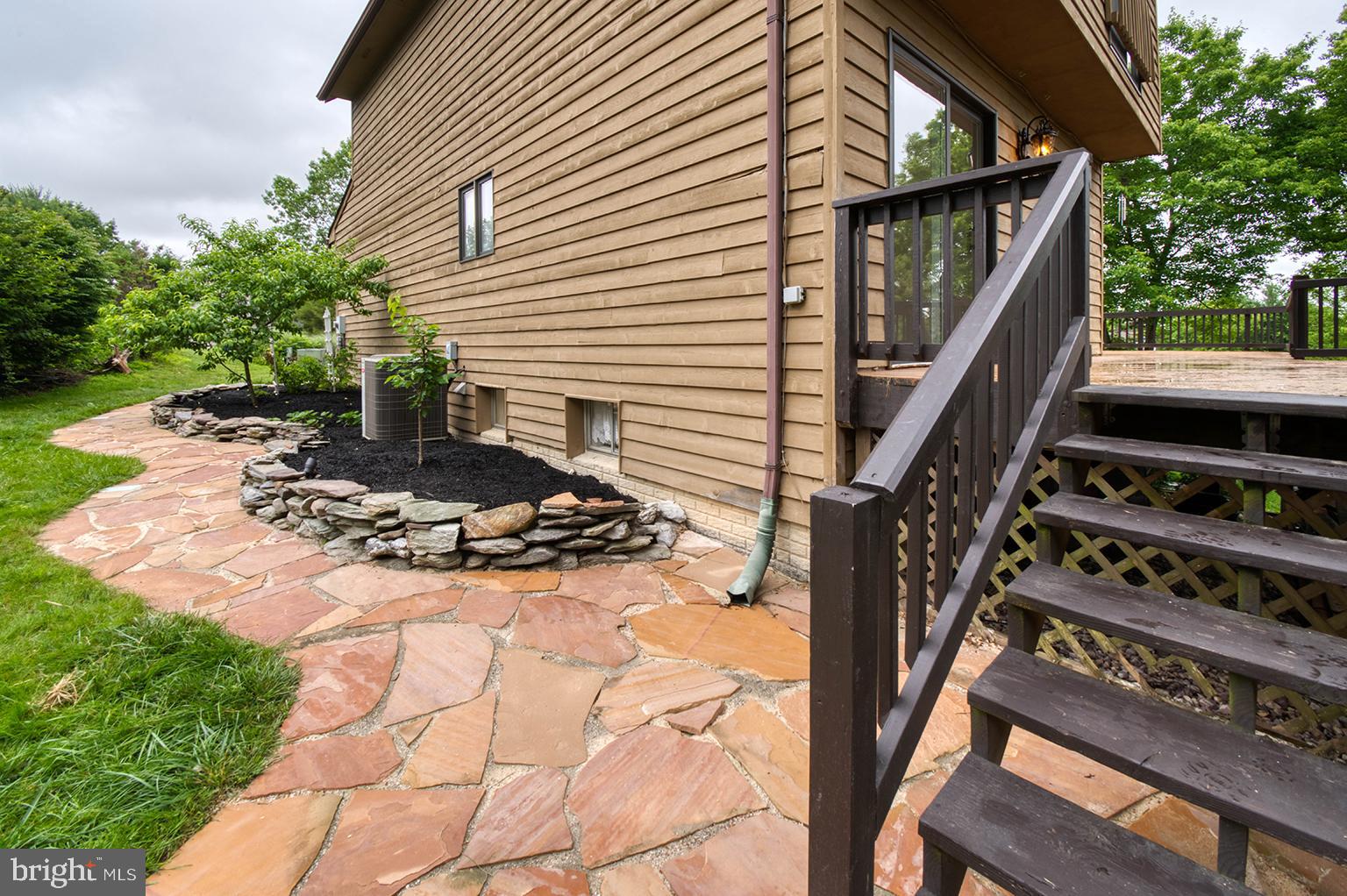 10391 MEADOWLAKE CIR