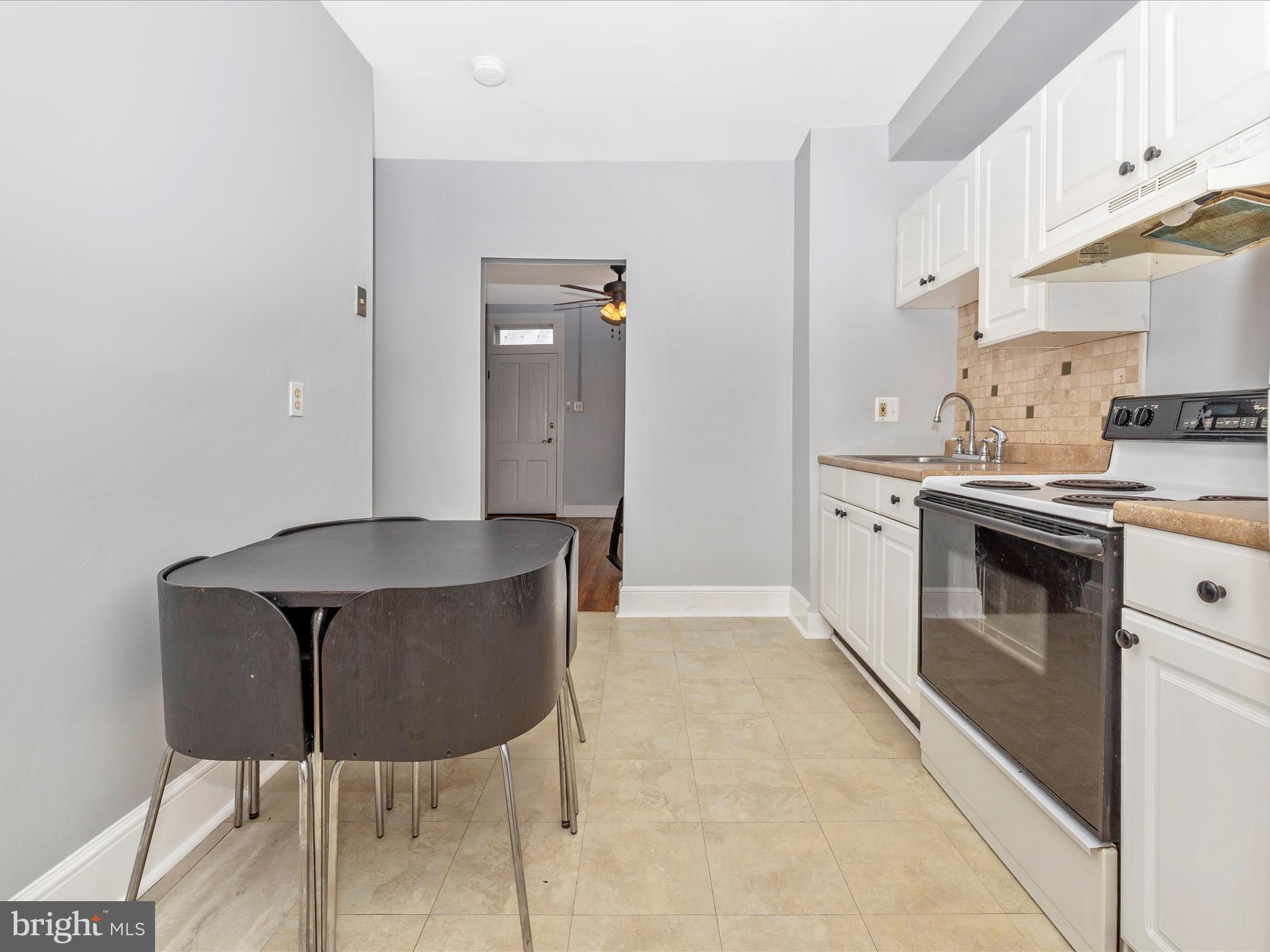 152 W ALL SAINTS ST