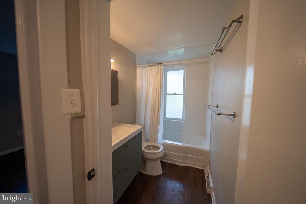 214 6TH STREET ST #214A