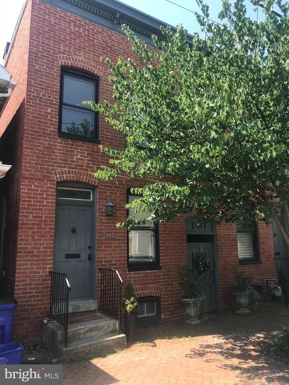 214 6TH STREET ST #214A