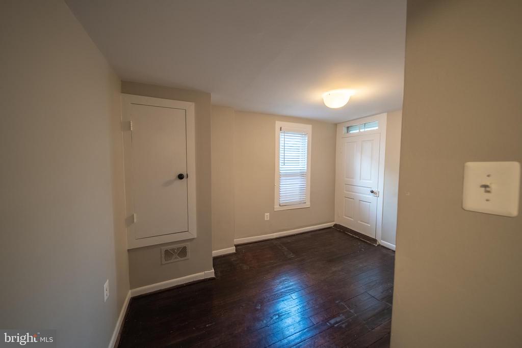 214 6TH STREET ST #214A