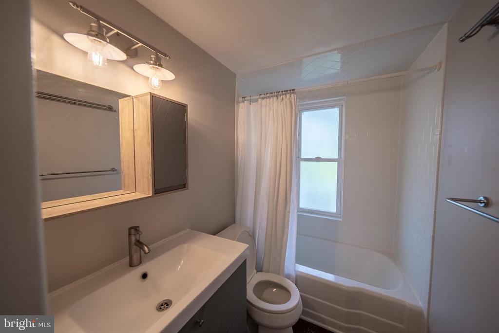 214 6TH STREET ST #214A