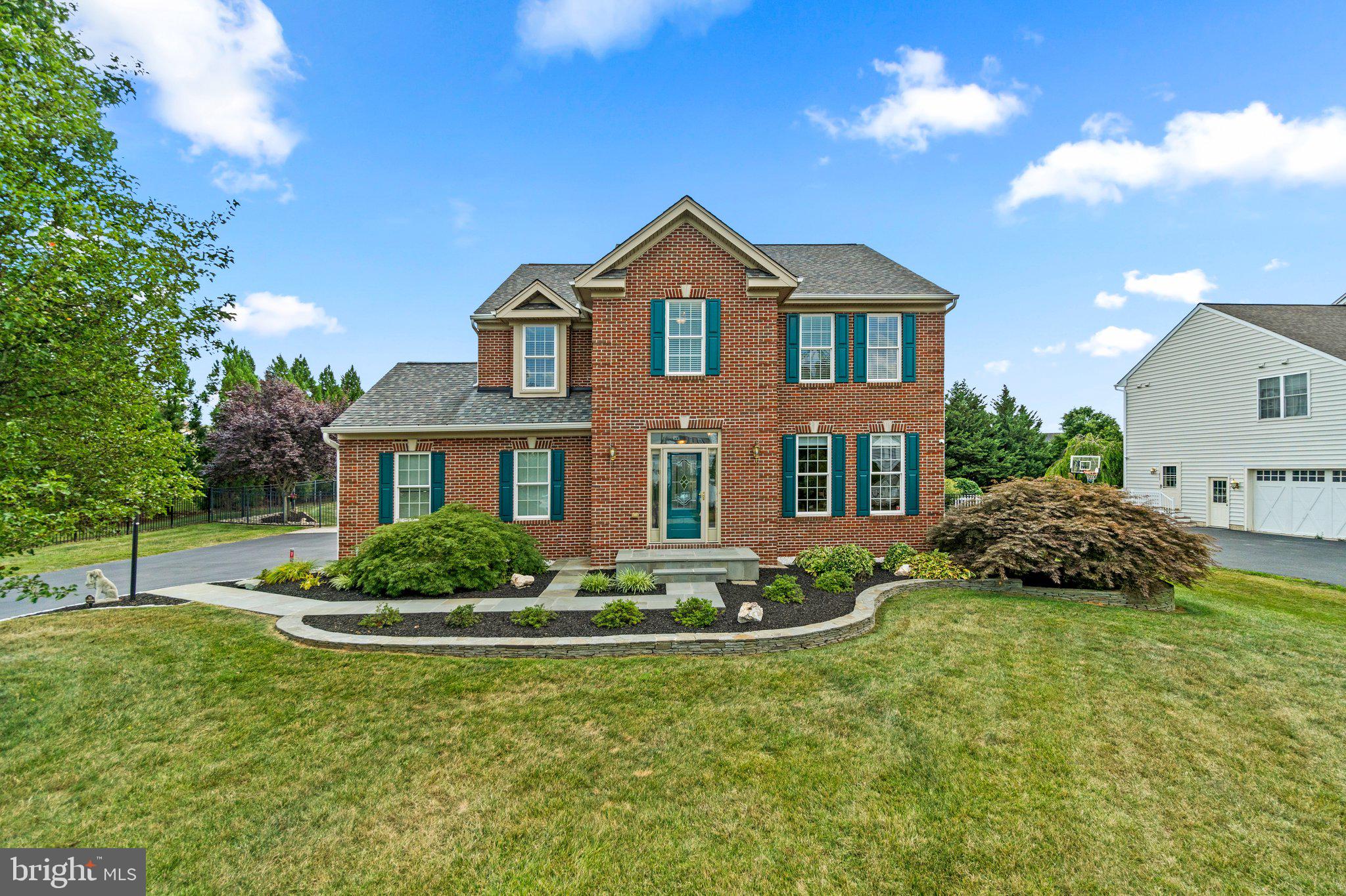 303 Poultney Pl