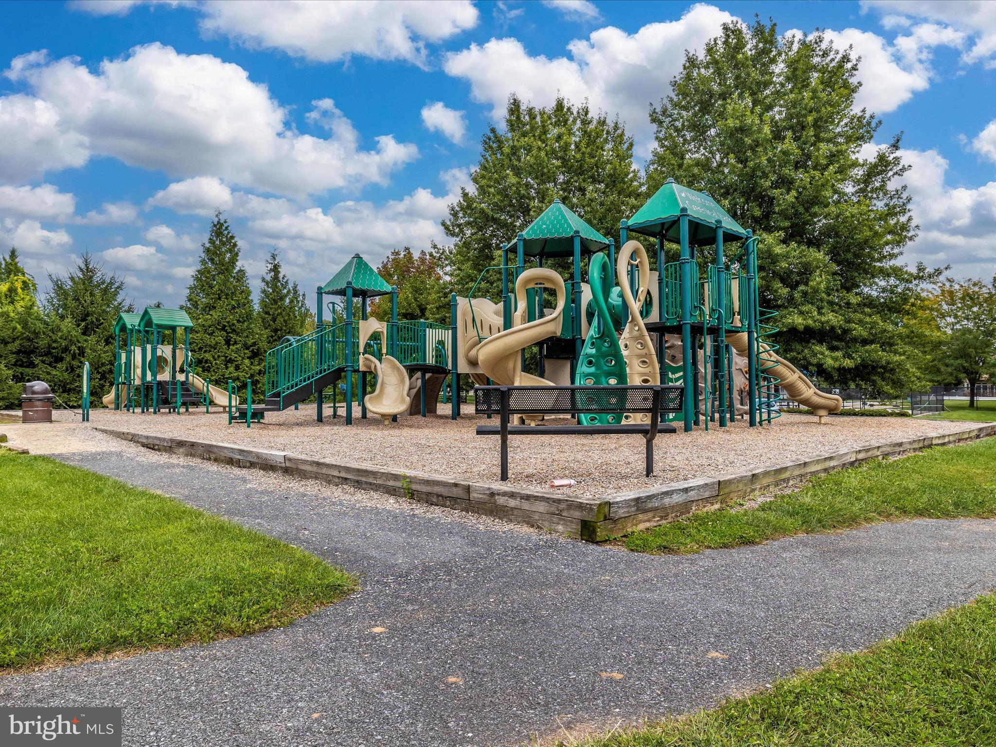 2502 SHELLEY CIRCLE 1C