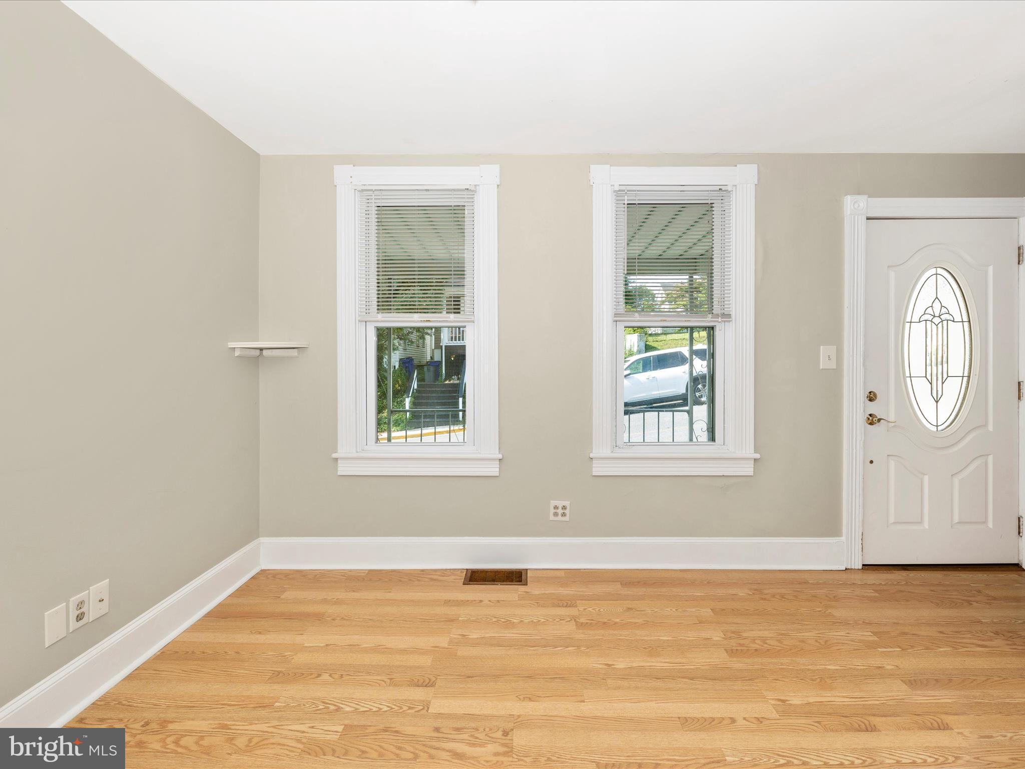 113 W B St