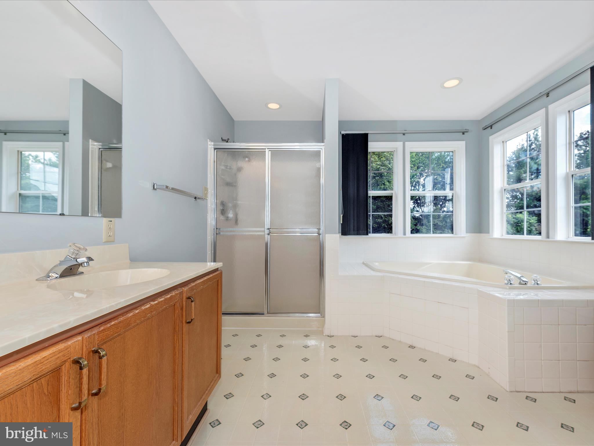 810 Geronimo Dr