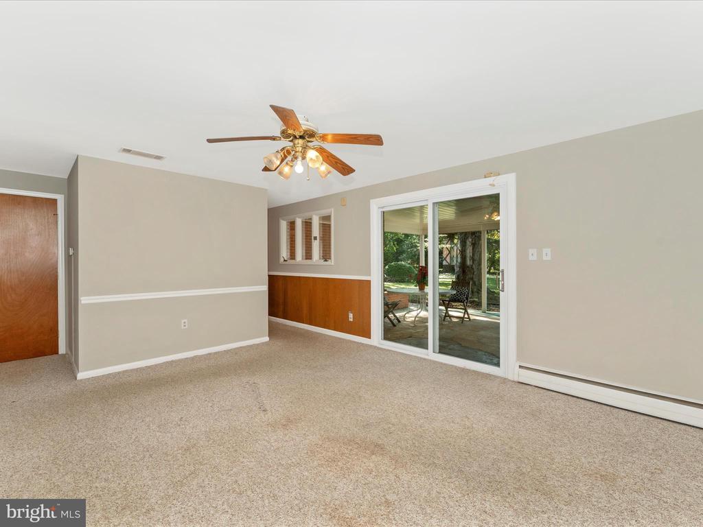 207 Meadowdale Ln