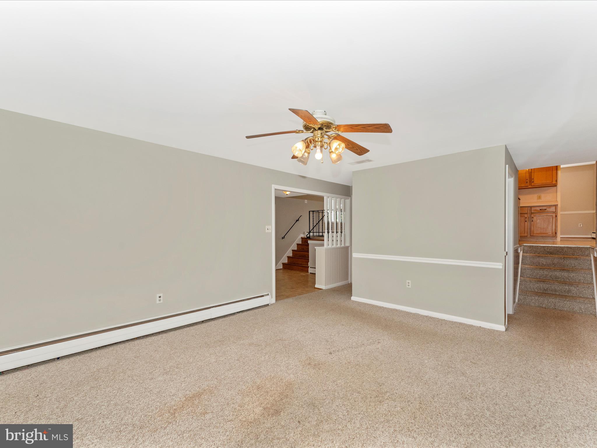 207 Meadowdale Ln