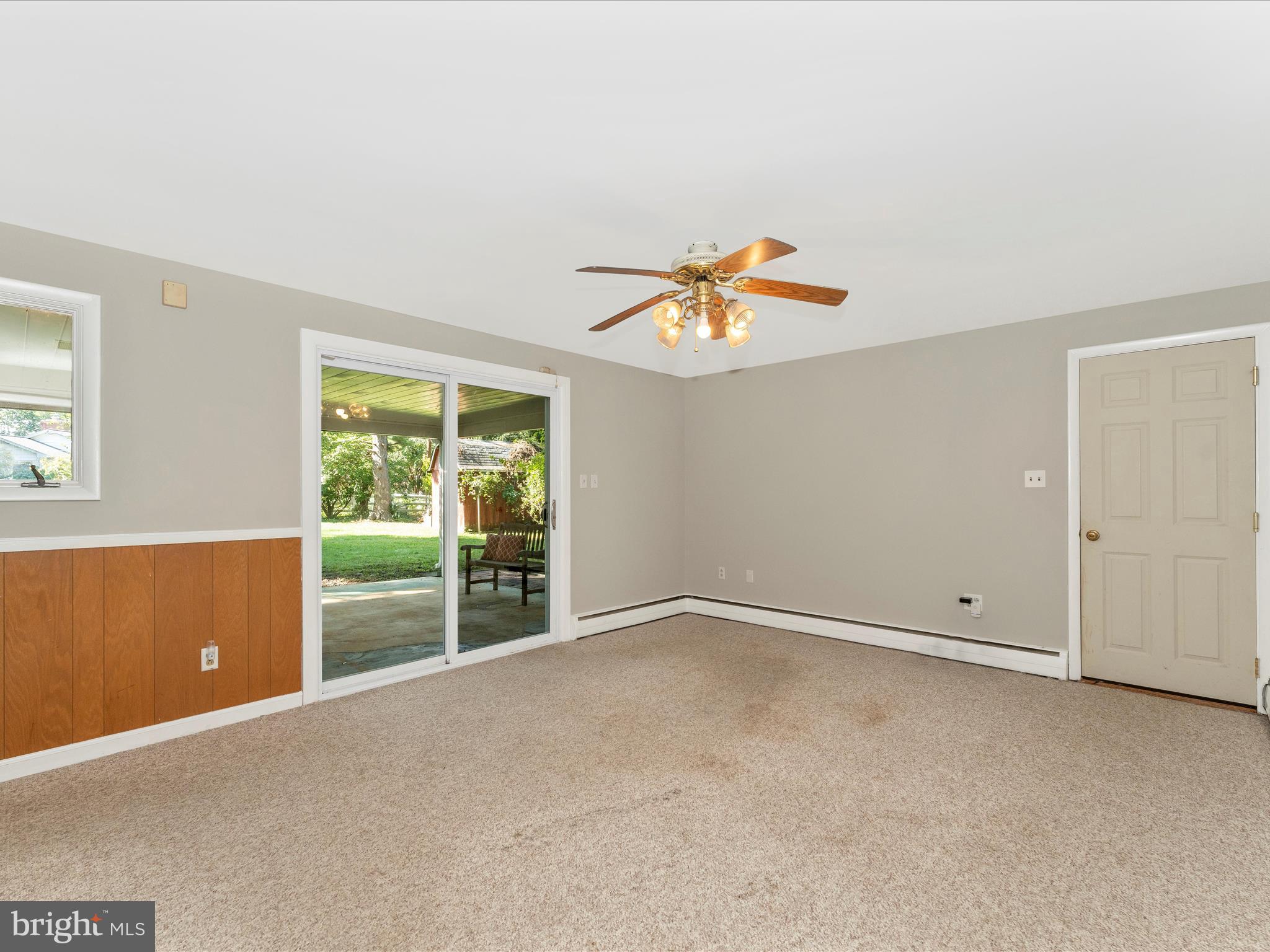 207 Meadowdale Ln