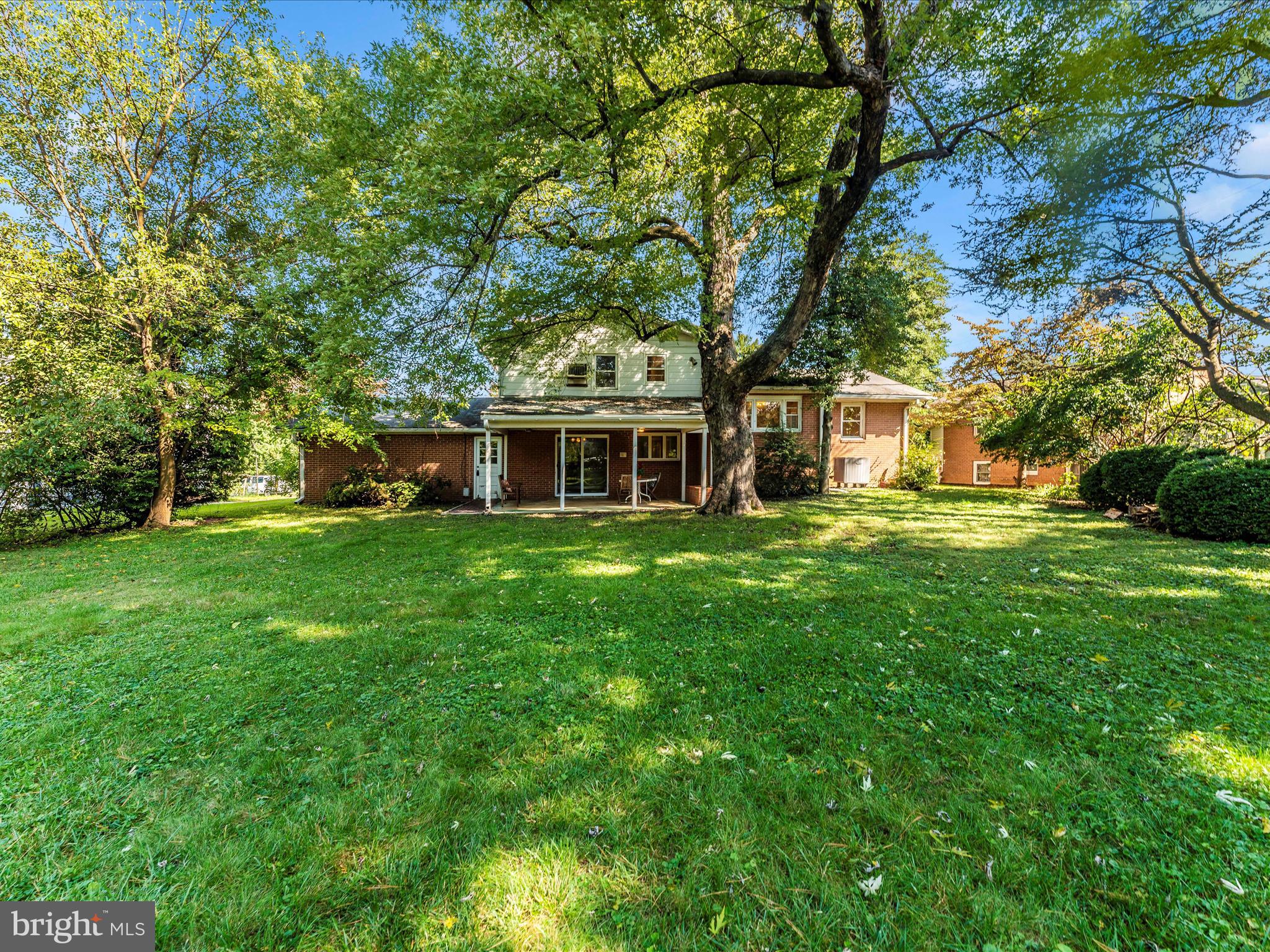 207 Meadowdale Ln