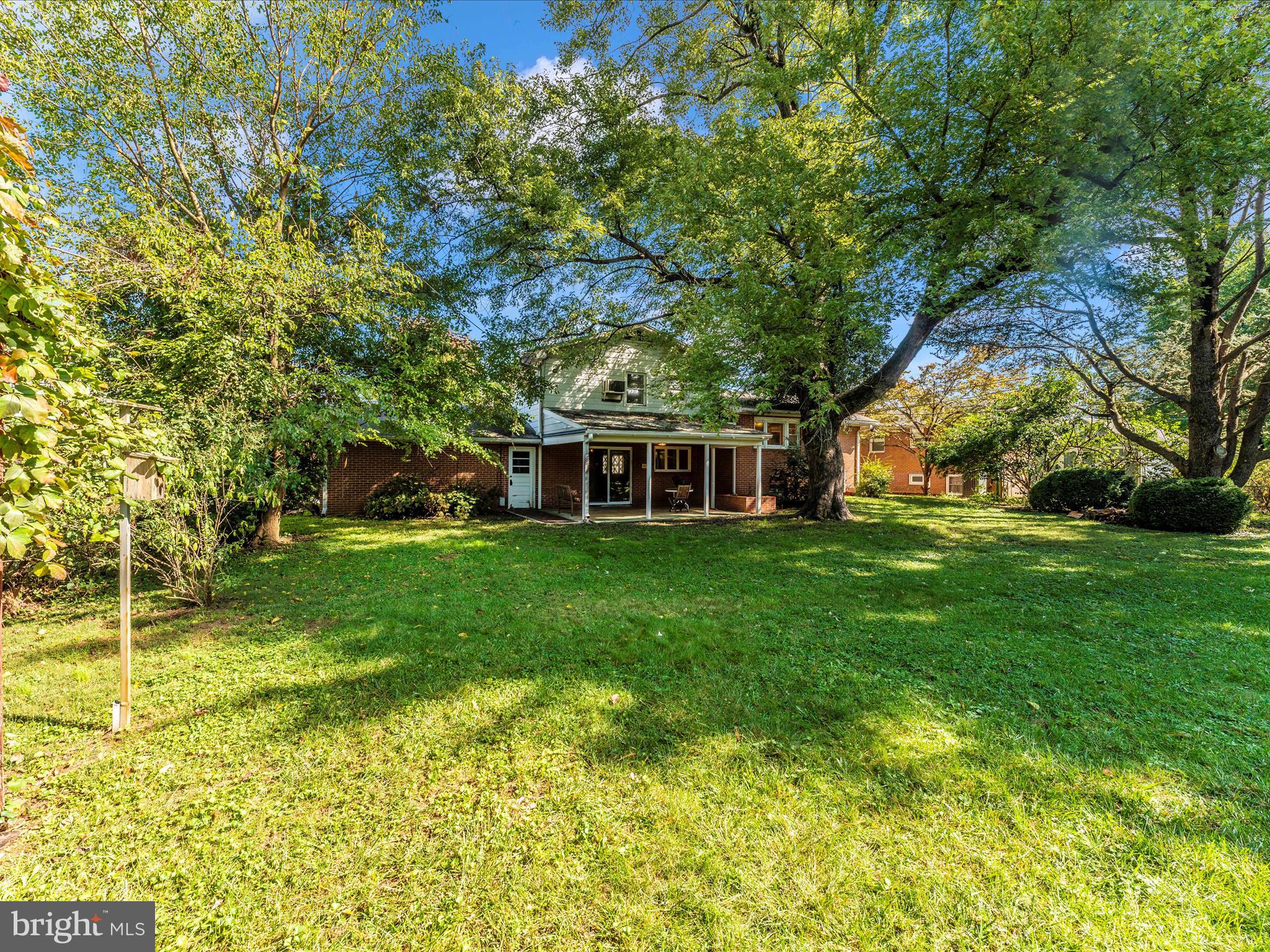 207 Meadowdale Ln