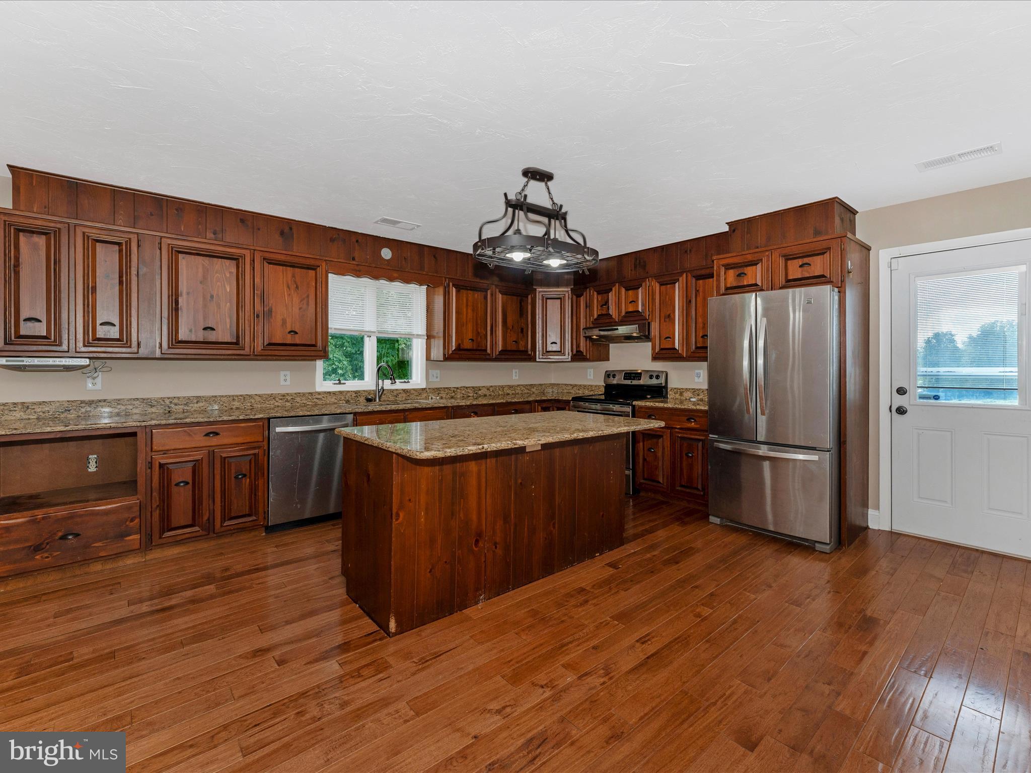 9419 GREEN VALLEY RD